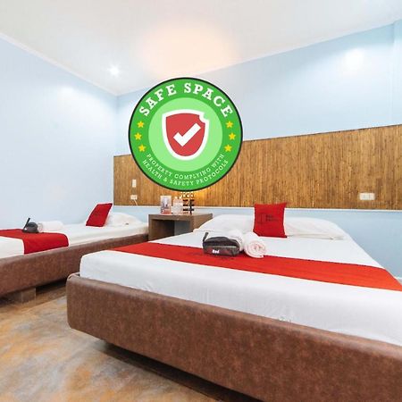 Reddoorz @ N Roldan Street Hotel Kalibo Exterior photo