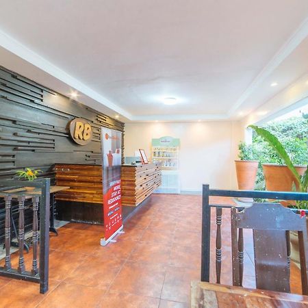 Reddoorz @ N Roldan Street Hotel Kalibo Exterior photo