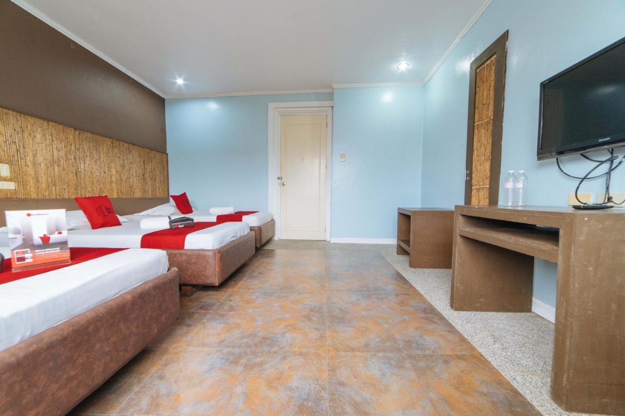 Reddoorz @ N Roldan Street Hotel Kalibo Exterior photo
