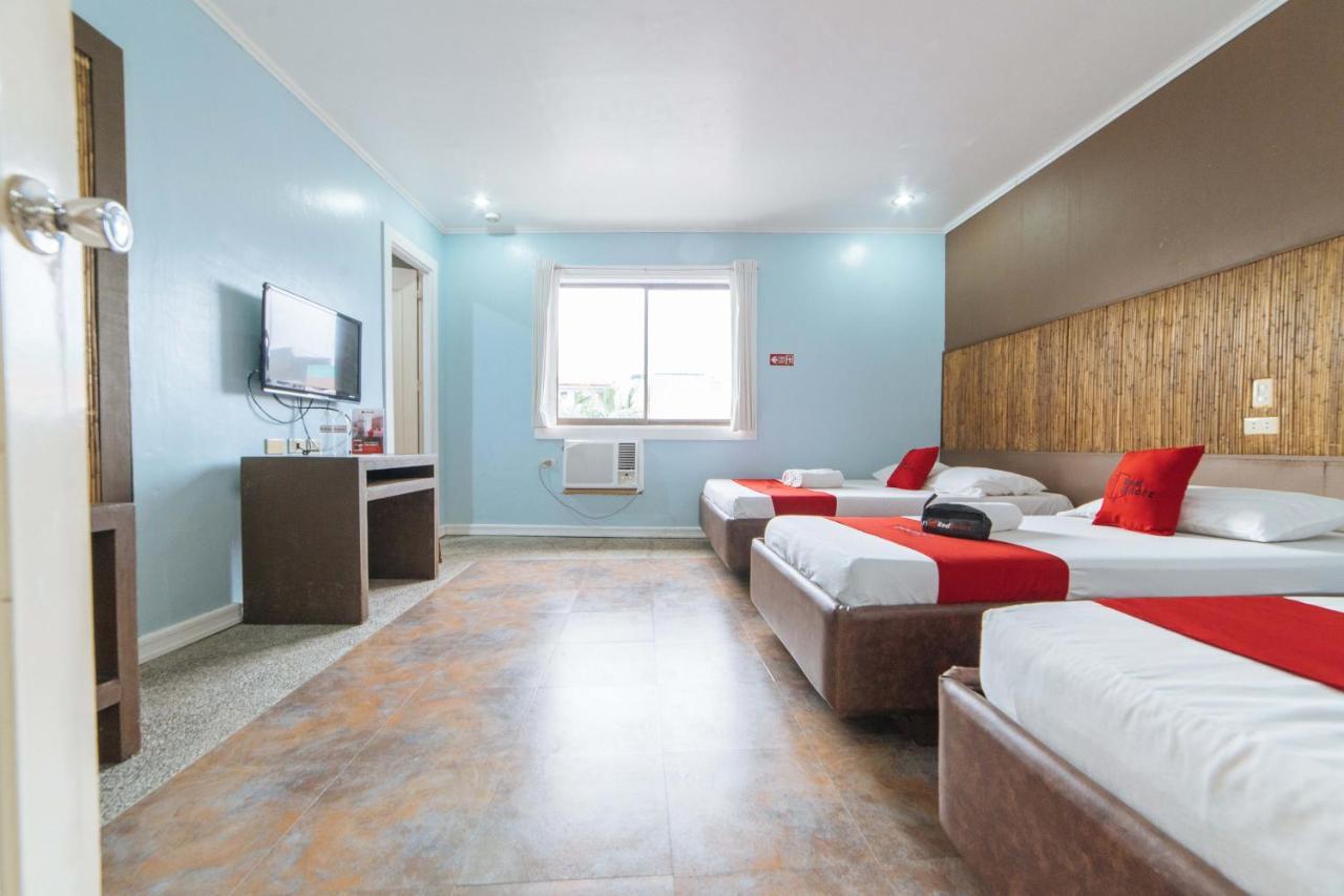 Reddoorz @ N Roldan Street Hotel Kalibo Exterior photo